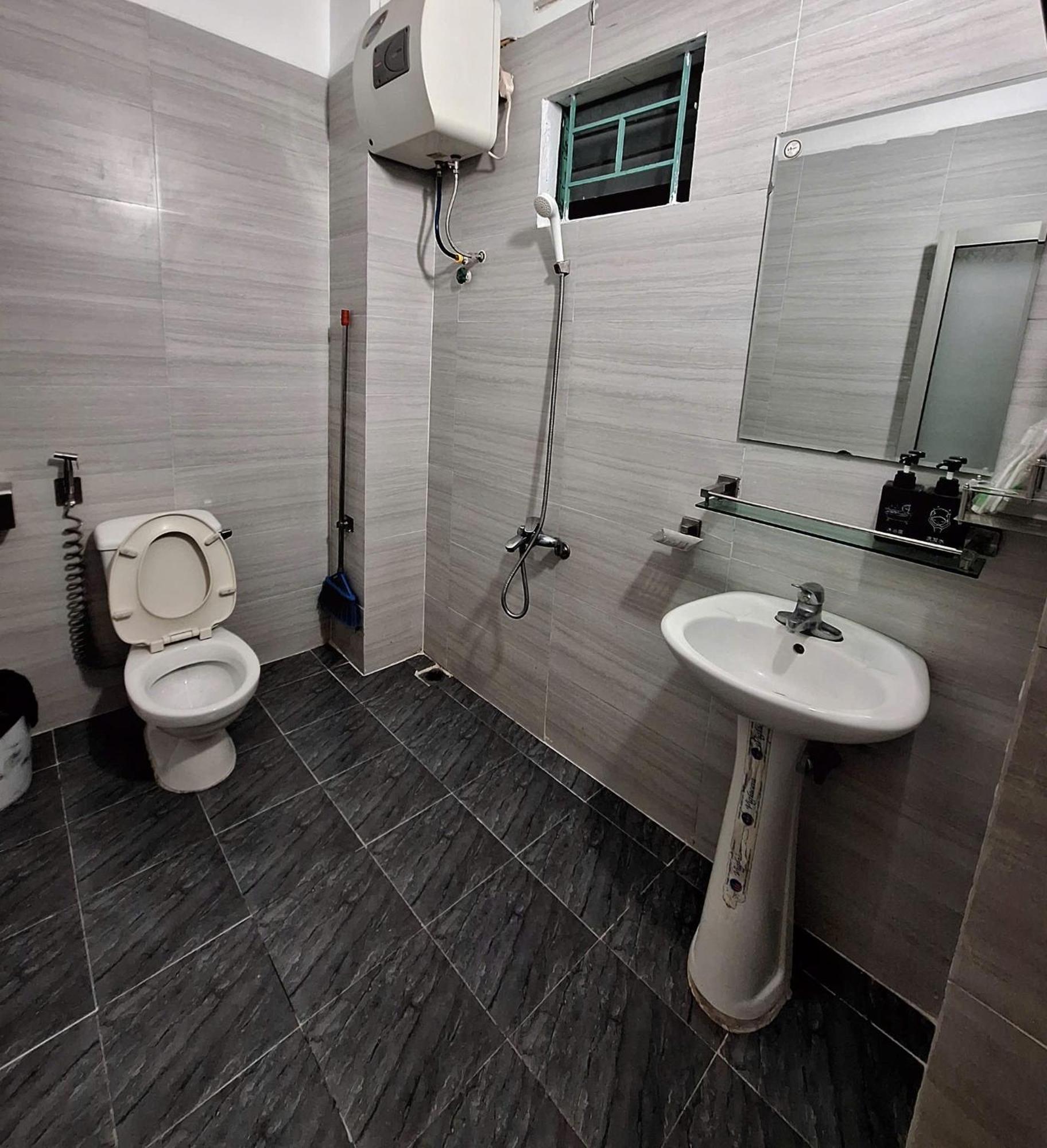 Nha Nghi Viet Khanh Hạ Long Exterior foto